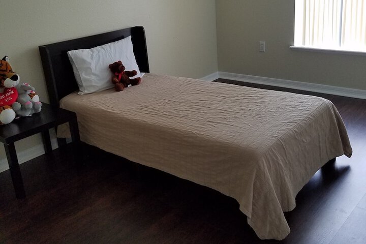 Room 12 of 29