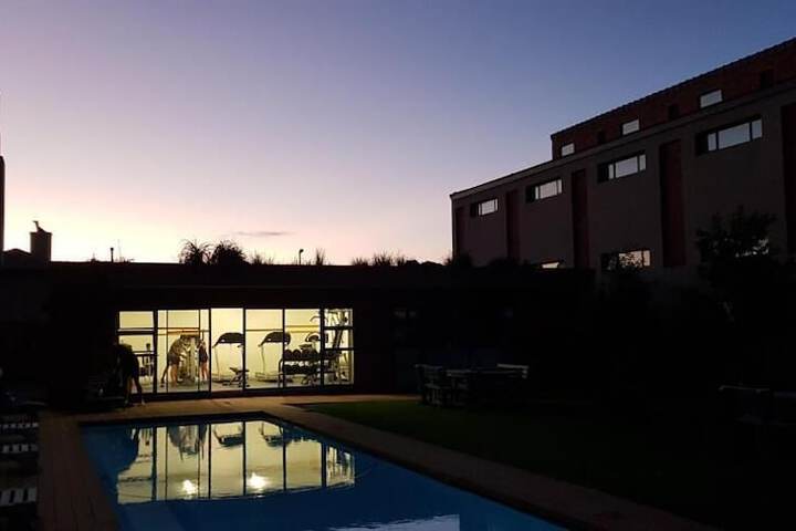 Pool 18 of 41