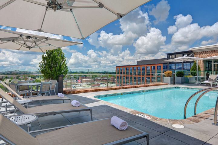 Rooftop pool