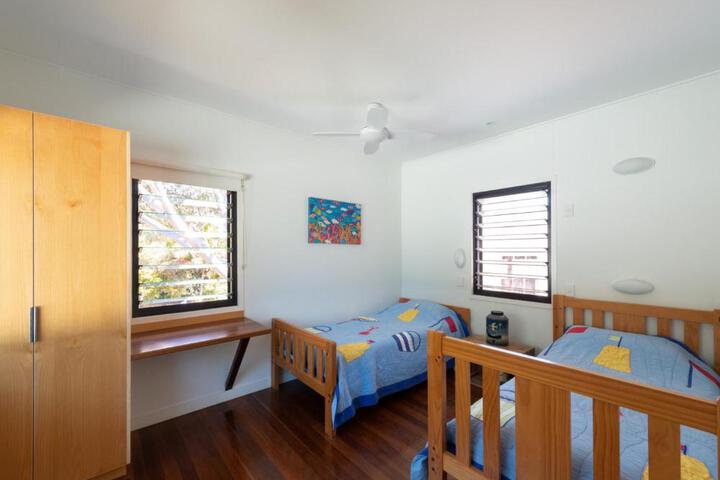 General 10 of 19