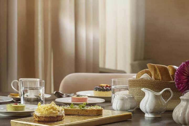 Breakfast/Coffee Service 52 of 67