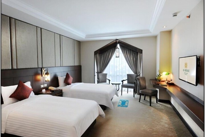 Room 30 of 89