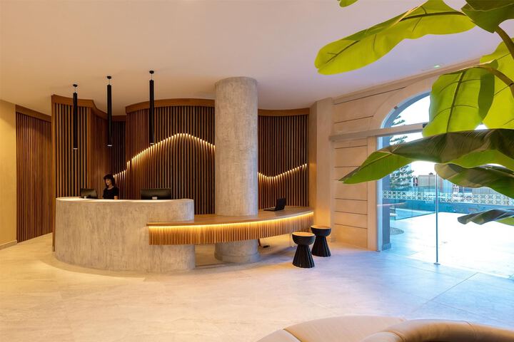 Guest Lobby