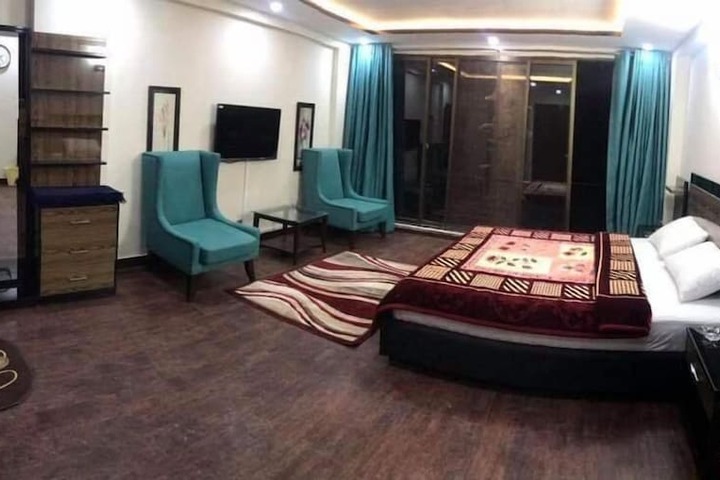 Room 7 of 23