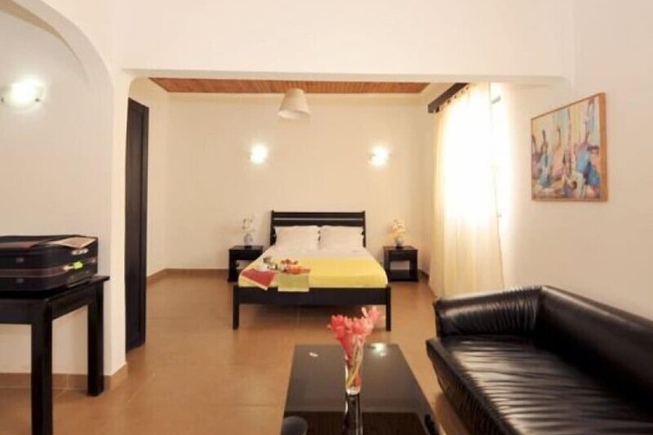 Room 9 of 21