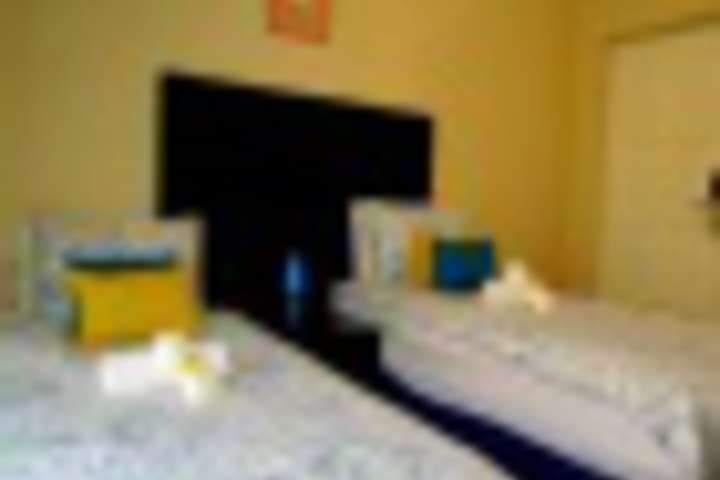 Room 51 of 192
