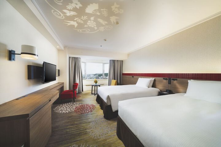 Room 10 of 92