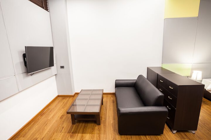 Room 26 of 45