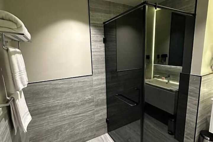 Room 47 of 57