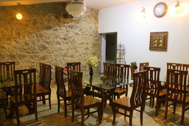 Dining 67 of 72