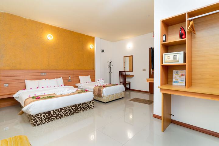 Room 57 of 119