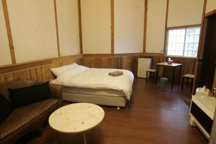 Room 18 of 51