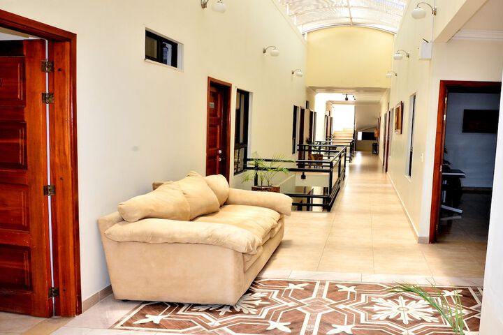 Ballroom/Hall 36 of 40