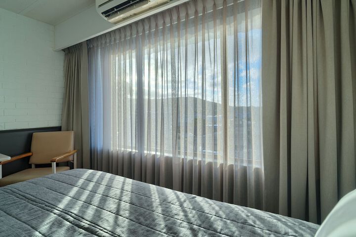 Room 44 of 114