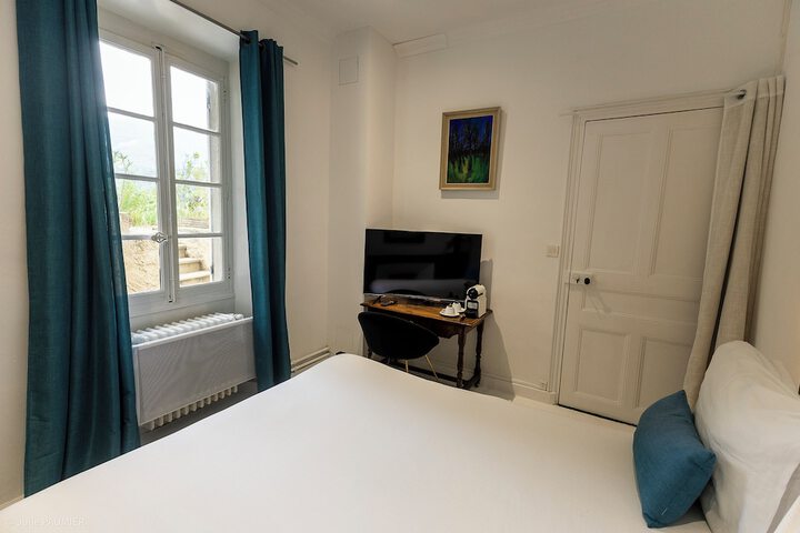 Room 21 of 104