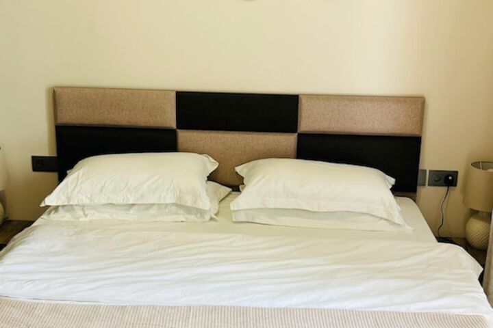 Room 25 of 118