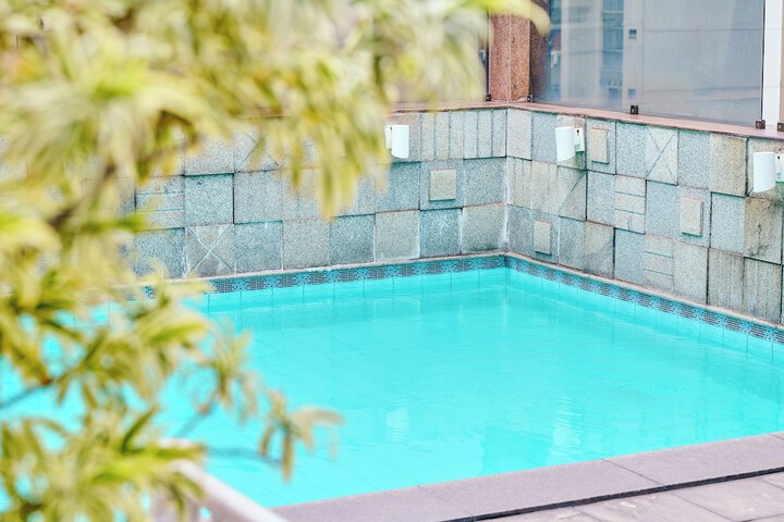 Pool 99 of 144