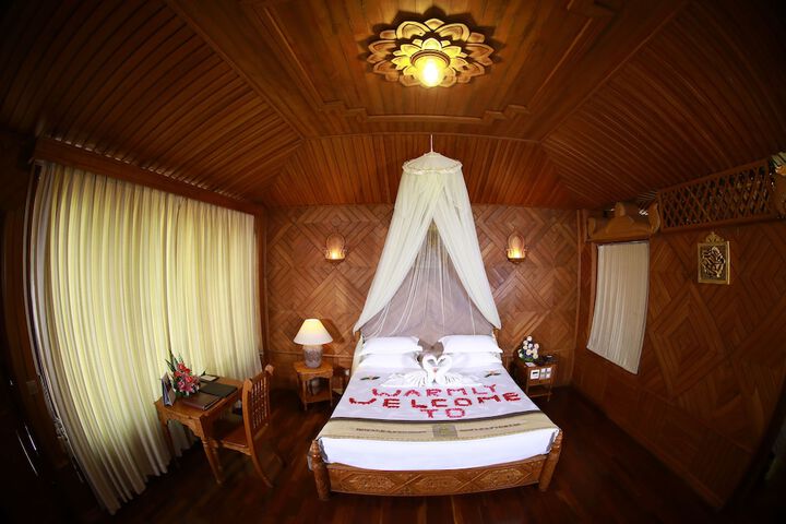 Room 10 of 53