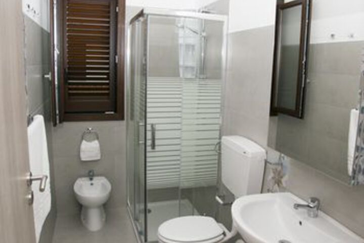 Room 5 of 23