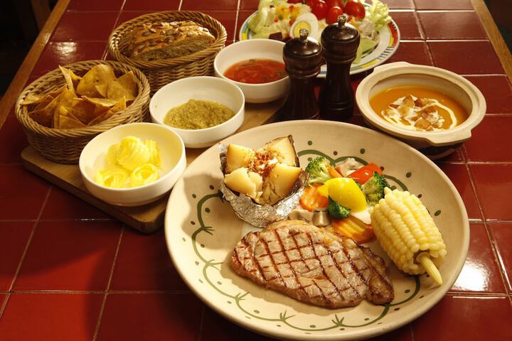 Dining 128 of 175