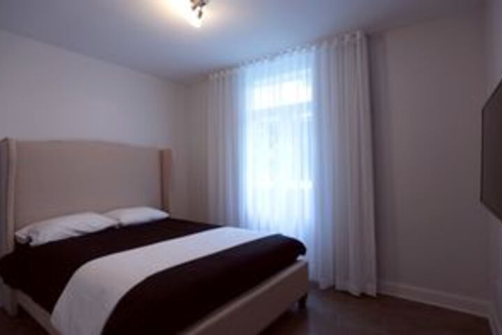Room 25 of 59