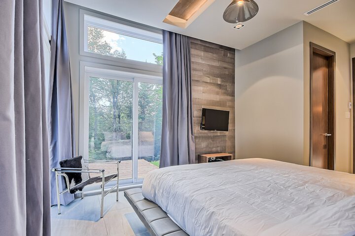 Room 19 of 325