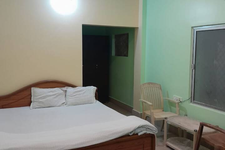 Room 14 of 23