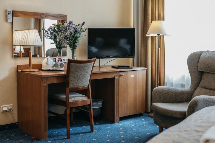 Room 50 of 122