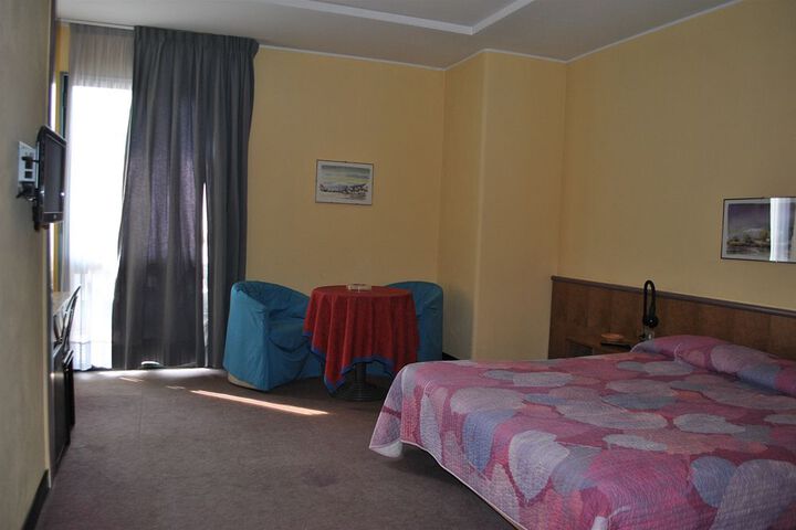 Photo 5