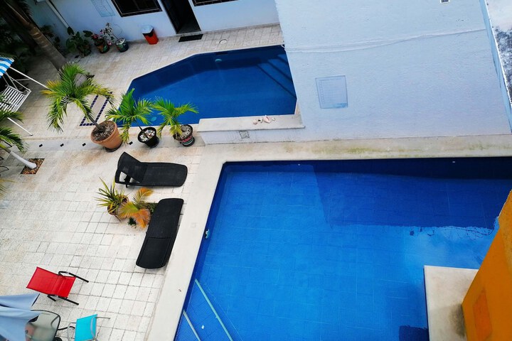 Pool 41 of 60