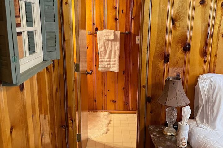 Room 171 of 236