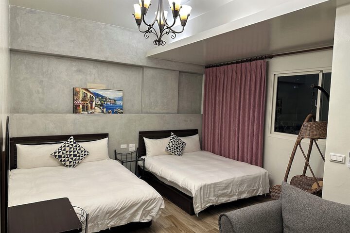 Room 19 of 36