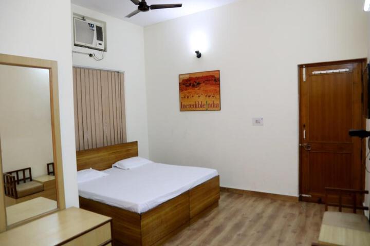 Hotel BnB-Delhi
