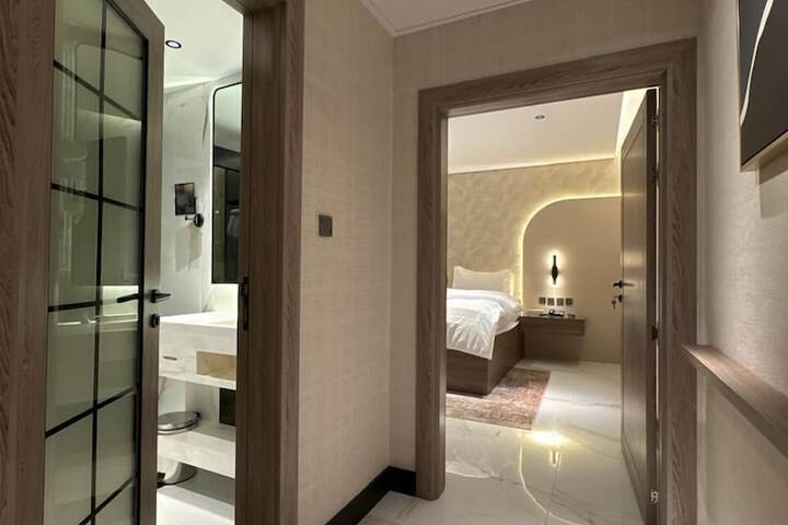 Room 41 of 61