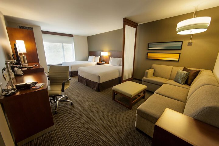 Room 14 of 39
