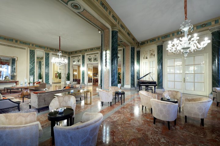 Lobby Photos