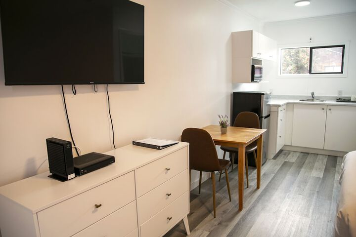 Room 13 of 40