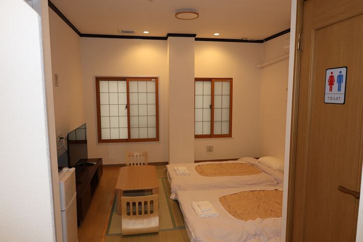 Room 25 of 36