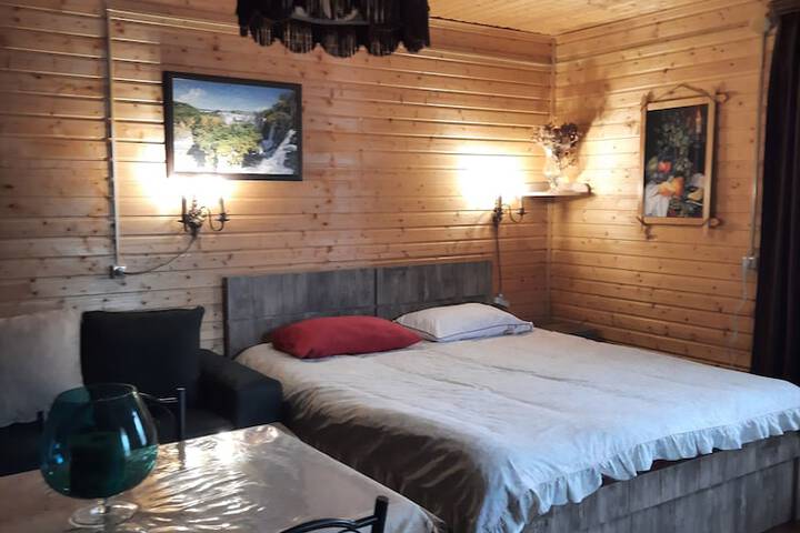 Room 6 of 30