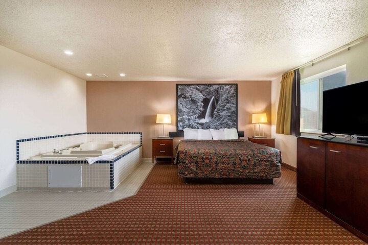Room 34 of 52