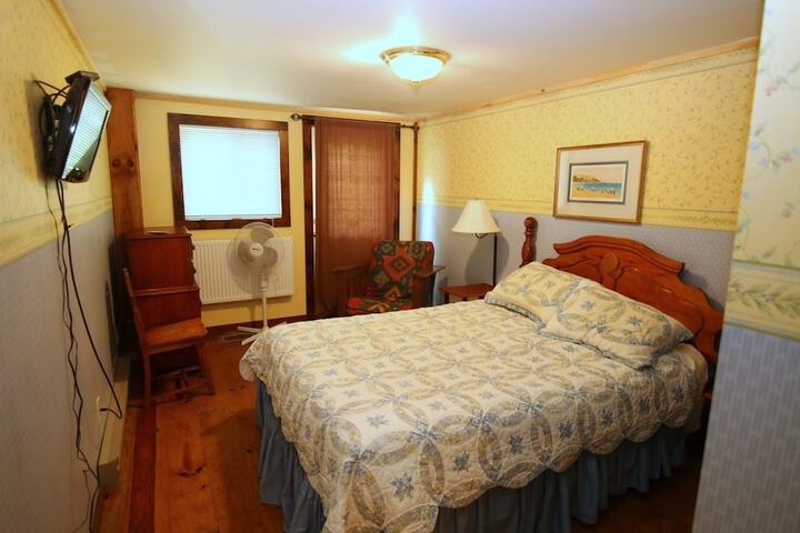Room 17 of 165