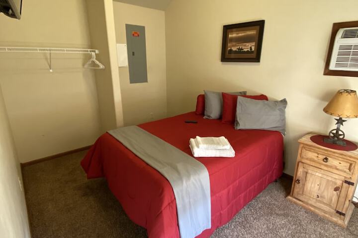 Room 8 of 46