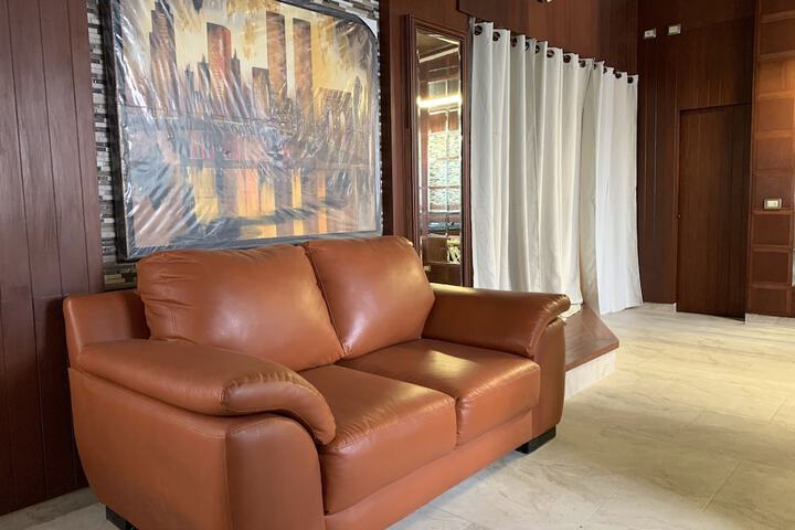 Room 55 of 230