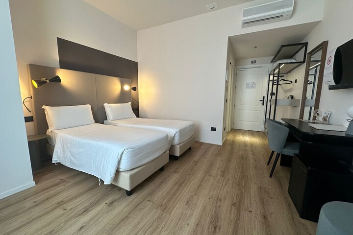 Room 35 of 58