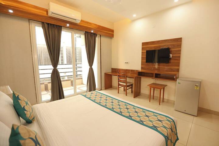 Room 34 of 77