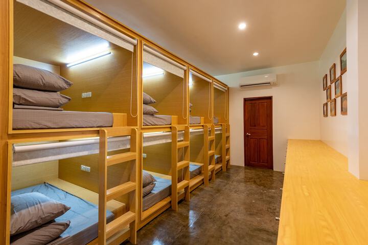 Room 7 of 35