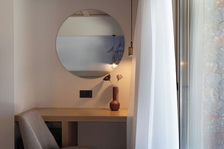 Room 18 of 68