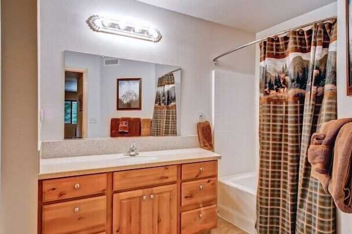Room 15 of 22