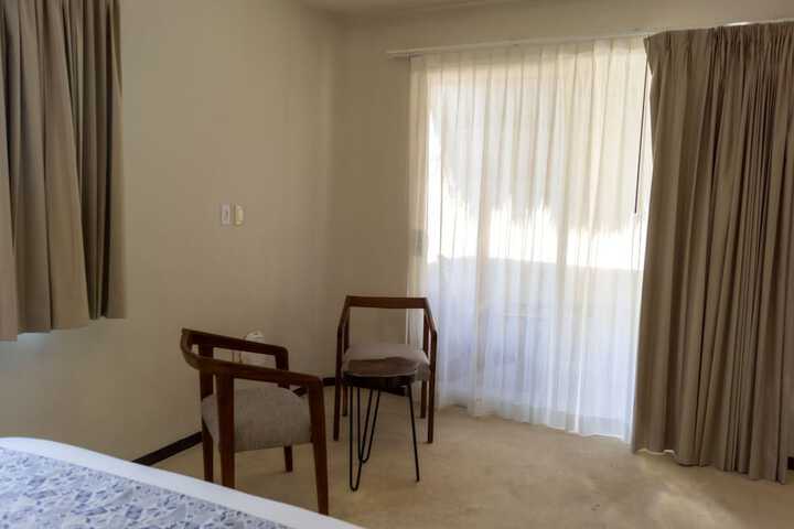 Room 40 of 89