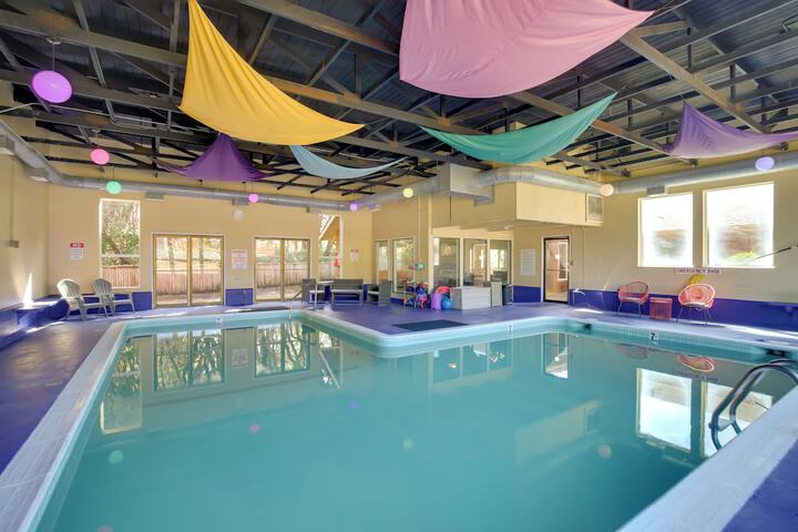 Lincoln City Vacation Rental w / Pool & Ocean Views